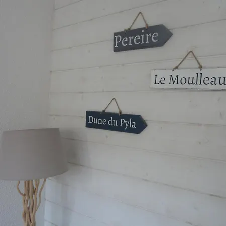 Pereire Bord De Apartment