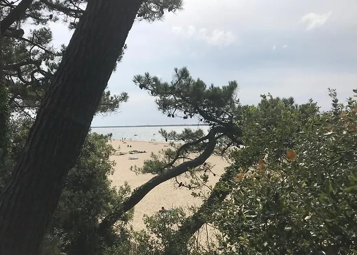 アパート Pereire Bord De *