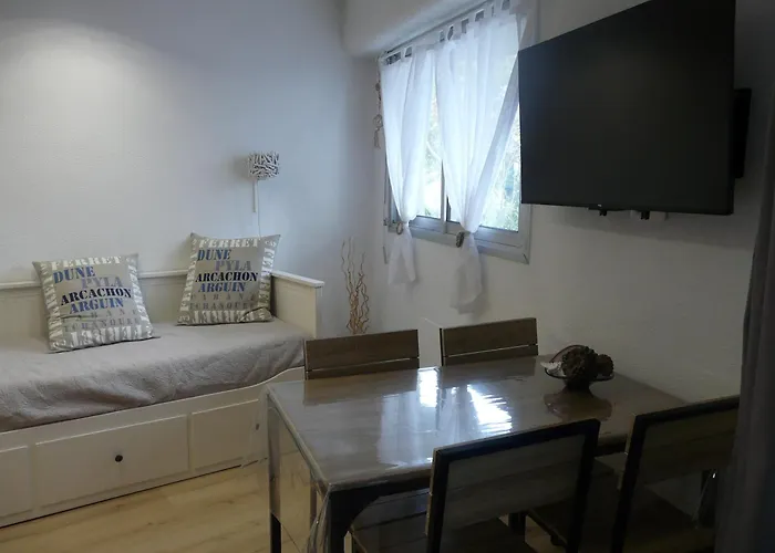 Pereire Bord De Apartment *