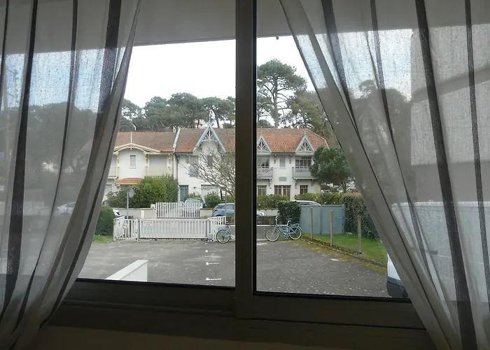 Pereire Bord De アルカション